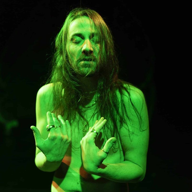 Poor Guy-4222-(c)LukasBeck