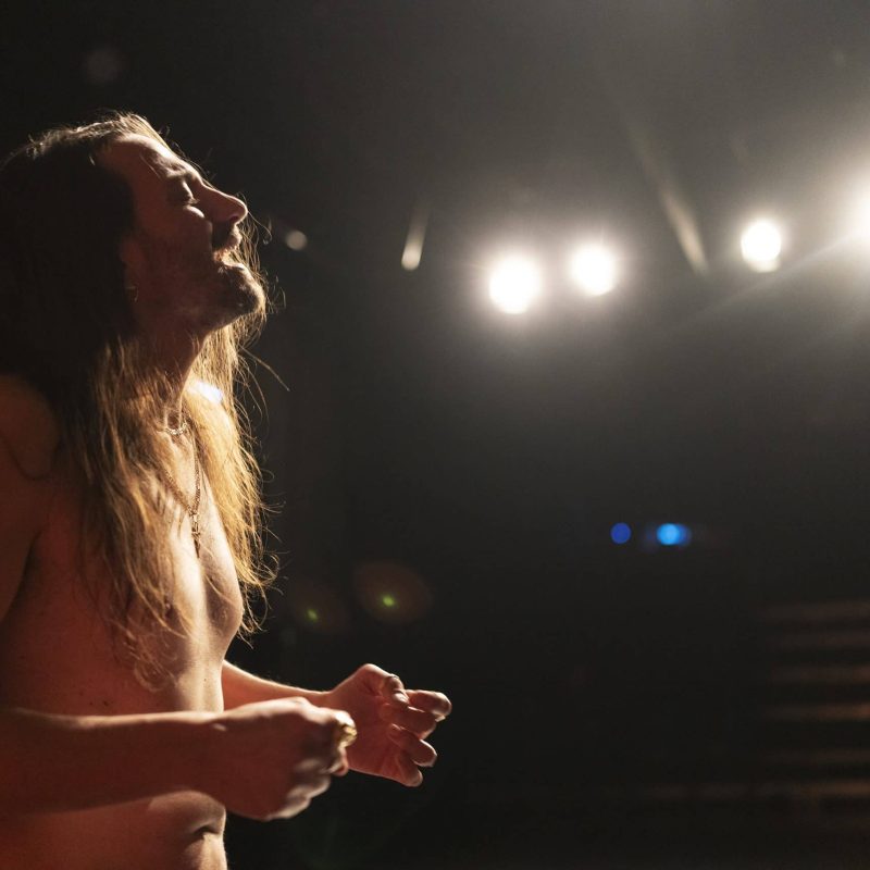 Poor Guy-5622-(c)LukasBeck